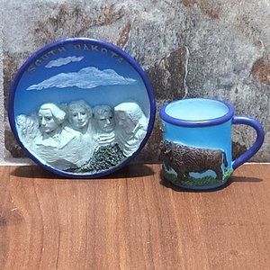 VTG SNCO Miniature Decorative South Dakota Plate & Buffalo Mug Set 1999